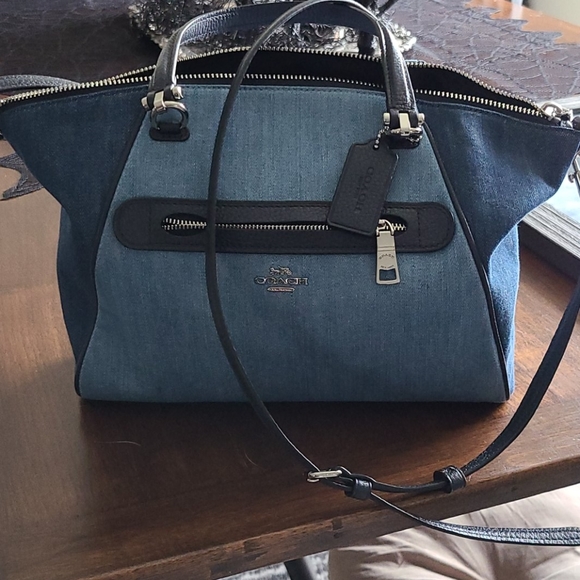 Coach Handbags - Beand New Coach Bag